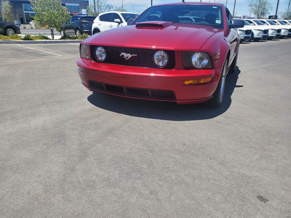 2007 Ford mustang Gt 1 owner only 28k miles