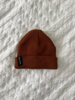 NWOT Mebie Baby Newborn Beanie