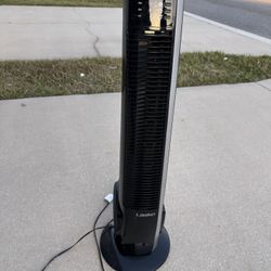 Selling a LASKO fan.