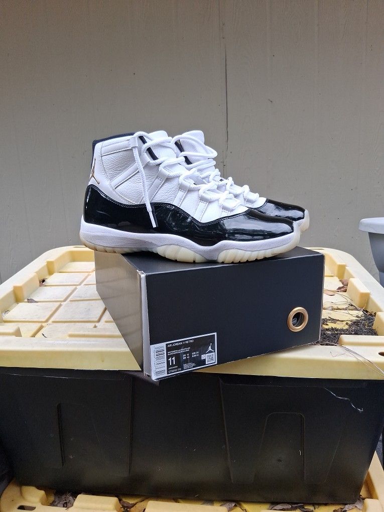 Jordan 11 Graditude Size 11