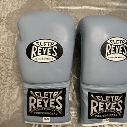 Cleto Reyes 16oz Boxing Glove