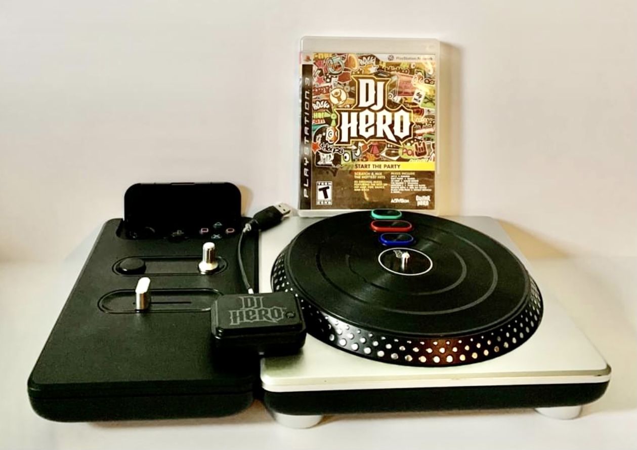 DJ Hero PS3 PlayStation 3 Bundle w/ Turntable Dongle & DJ Hero Game