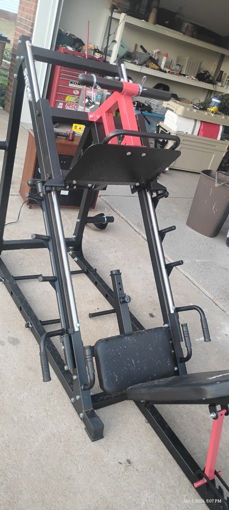 Leg Press Machine