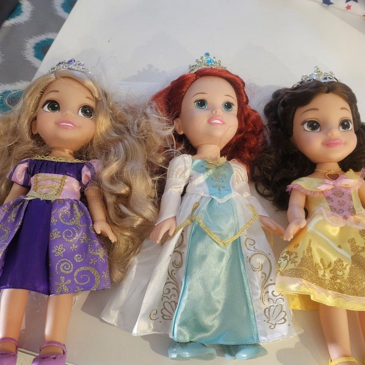 3 Princess Dolls
