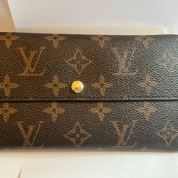 Louis Vuitton 1989 LV Monogram International Wallet