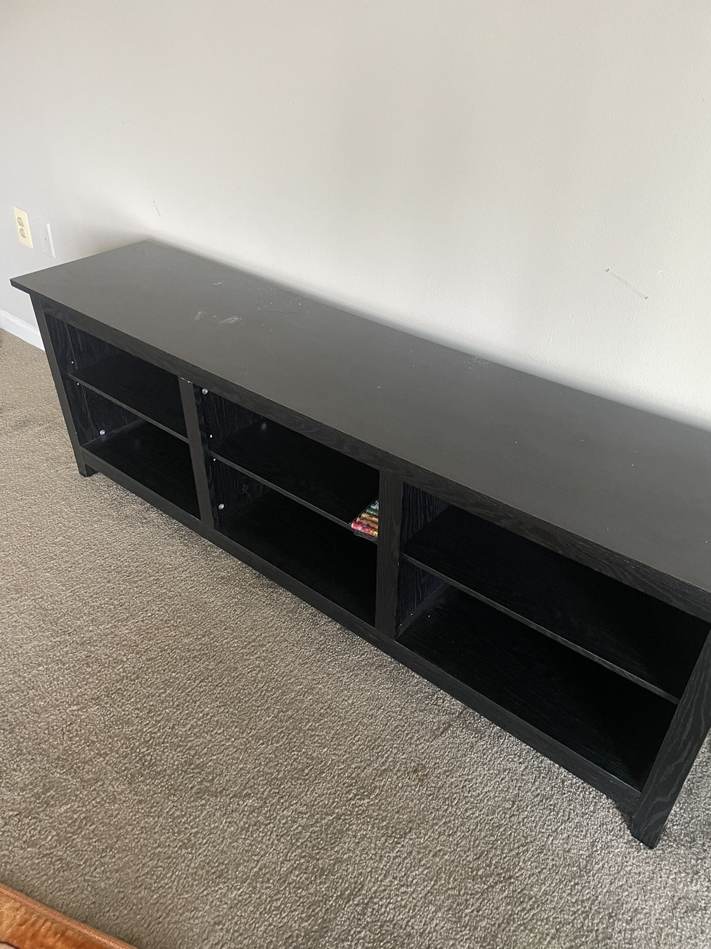 Tv Stand 70’