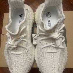 Yeezy 350 V2 Bone Size 5.5 DS