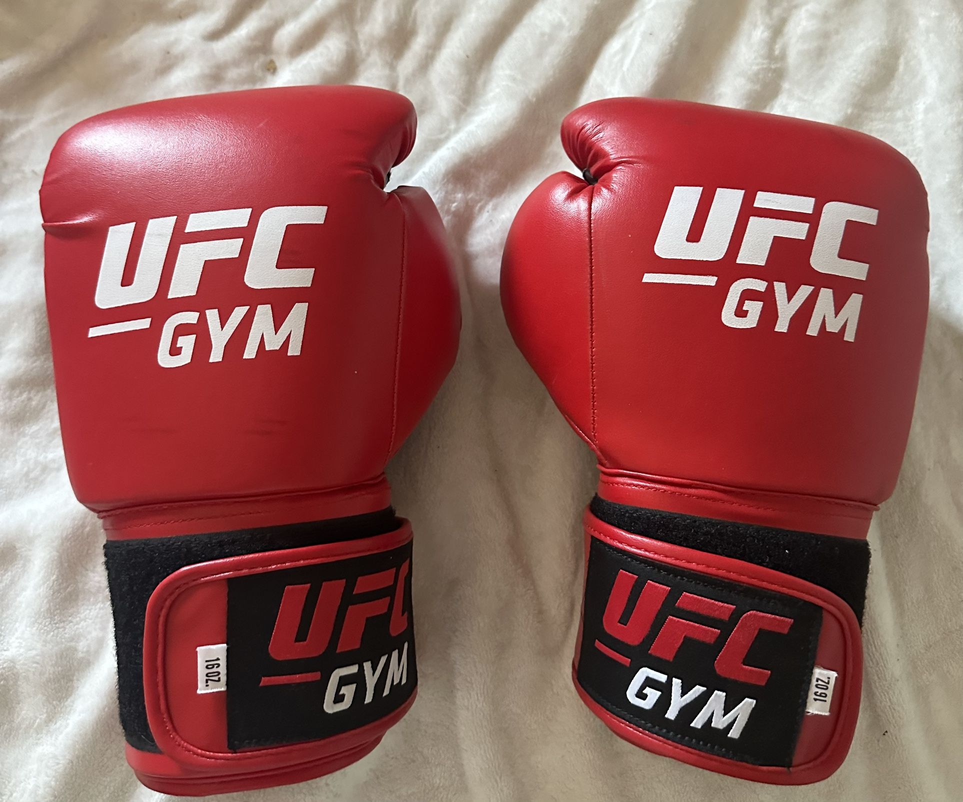 OFFICIAL UFC BOXING GLOVES