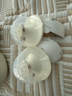 Momcozy M5 Wearable Breast Pump