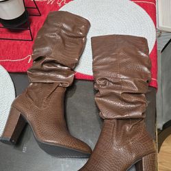 Women Brown Boots Size 9 And 8