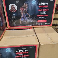 Animated Werewolf With Light And Sound 7 Feet Halloween Decoration
