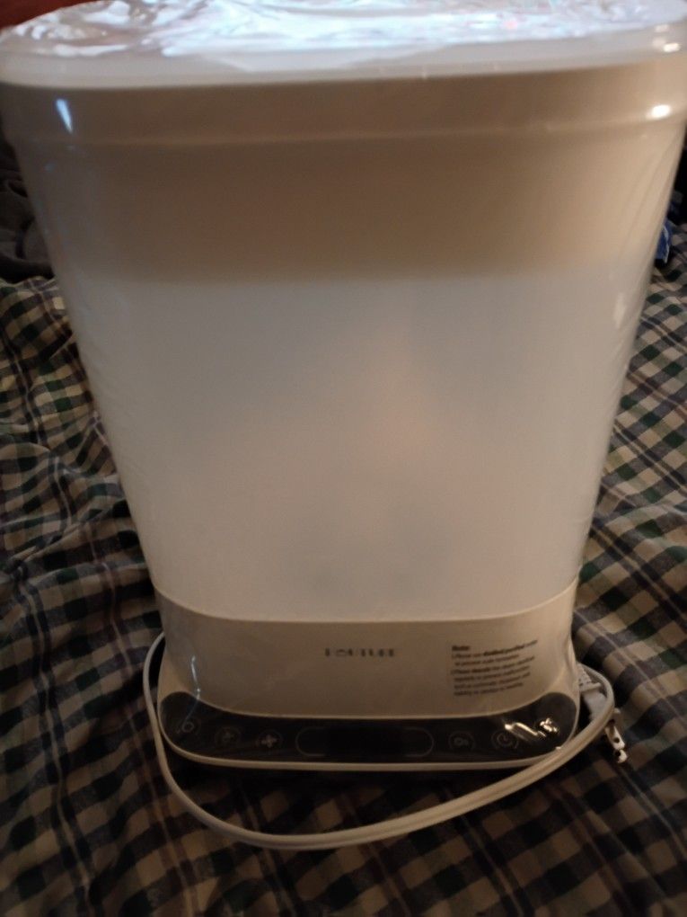 Baby Bottle Sterilizer Brand New