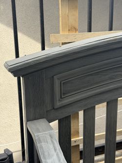 Baby/ Toddler Crib Bed