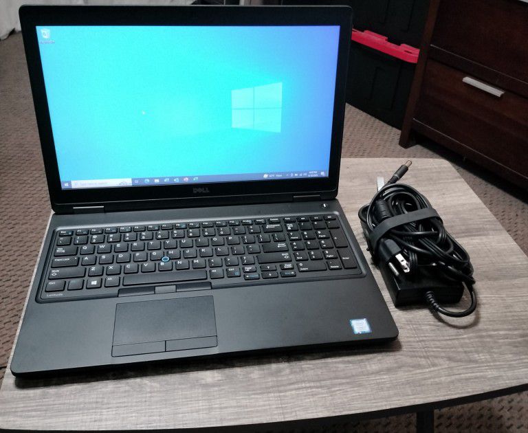 Dell i7 laptop with a 256GB SSD, 16GB RAM, with charger for $259.99 obo!