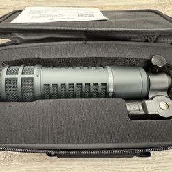 Electro-Voice RE20 Dynamic Broadcast Microphone Variable-D, Black with Case