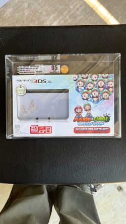 Nintendo 3ds Xl……2013 ..compact Game System 