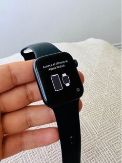 Apple Watch SE 3 GPS+Cellular 44mm Aluminum Case with Midnight Sport Band M/L Unlocked 