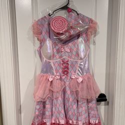 Includes: One jumpsuit (Size 2X) and Mario hat. Condition: Gently used, clean, no major defects. Great for Halloween, cosplay, or themed events.