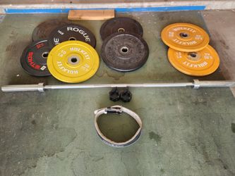 Crossfit bumper plates and bar