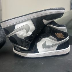 jordan Jordan 1 Retro High OG 'Black Metallic' sneakers with black, white, and silver color blocking  woman's 8