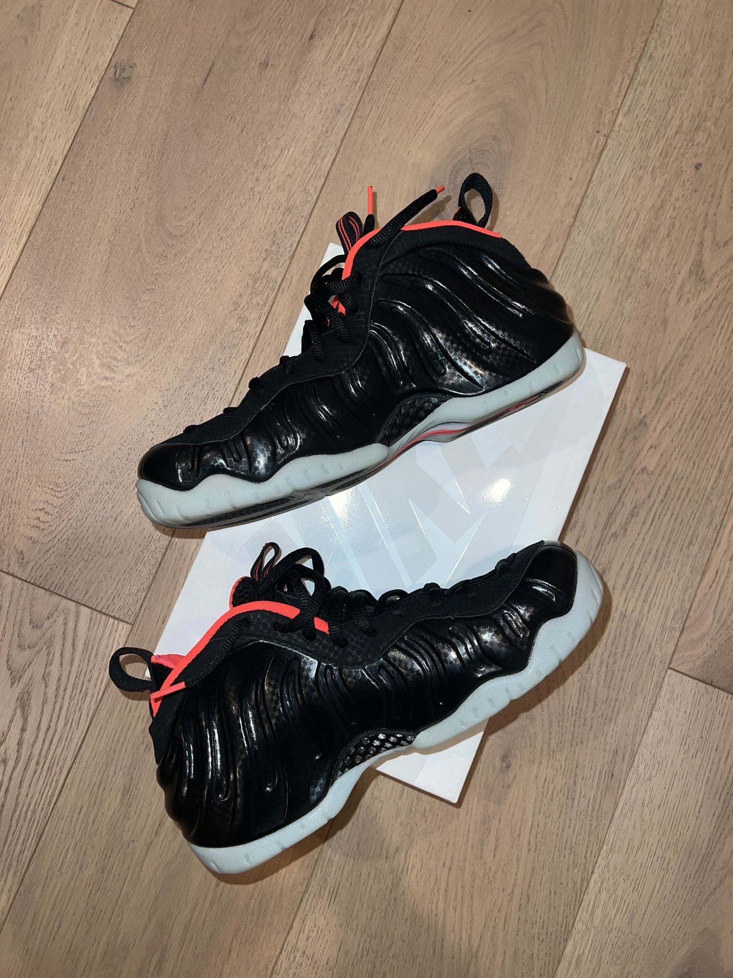 Nike Air Foamposite Pro Yeezy Color Black Pink green Glow