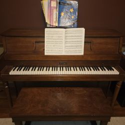 W.W. Kimble Piano