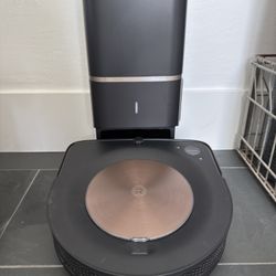 Roomba S9+ iRobot 