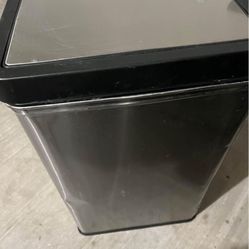 Big Trash Cans For Sale 