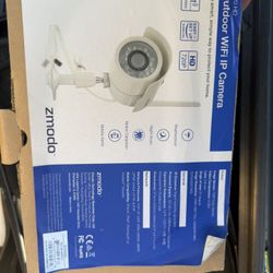   4 Camera Wireless   ZMODO. 720 HD WiFi iP  Camera 