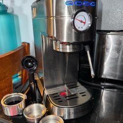 Expresso Machine / Casabrews