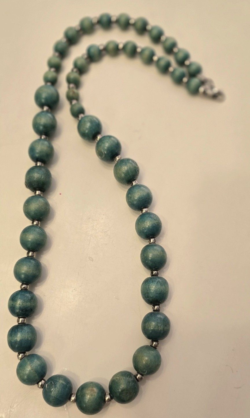 Jade Colored Necklace 