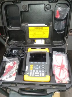 Fluke 199C Scopemeter 200MHz