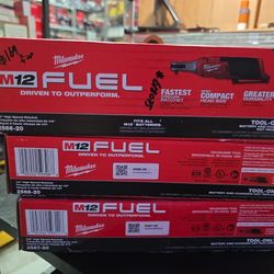 Milwaukee
M12 FUEL 12V Lithium-Ion Brushless Cordless High Speed 1/4 in. Ratchet (Tool-Only)