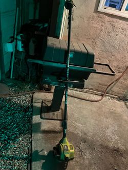 Ryobi 25cc 2-cycle straight shaft string trimmer