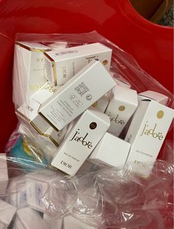 Mini J’adore( Dior edp ) $18 each ⬇️⬇️