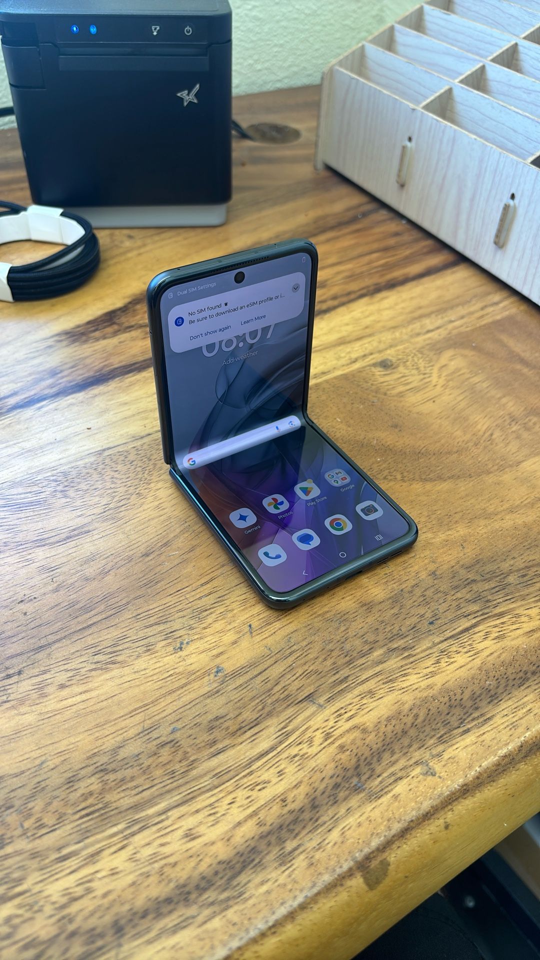 Moto razr 2024 Unlocked