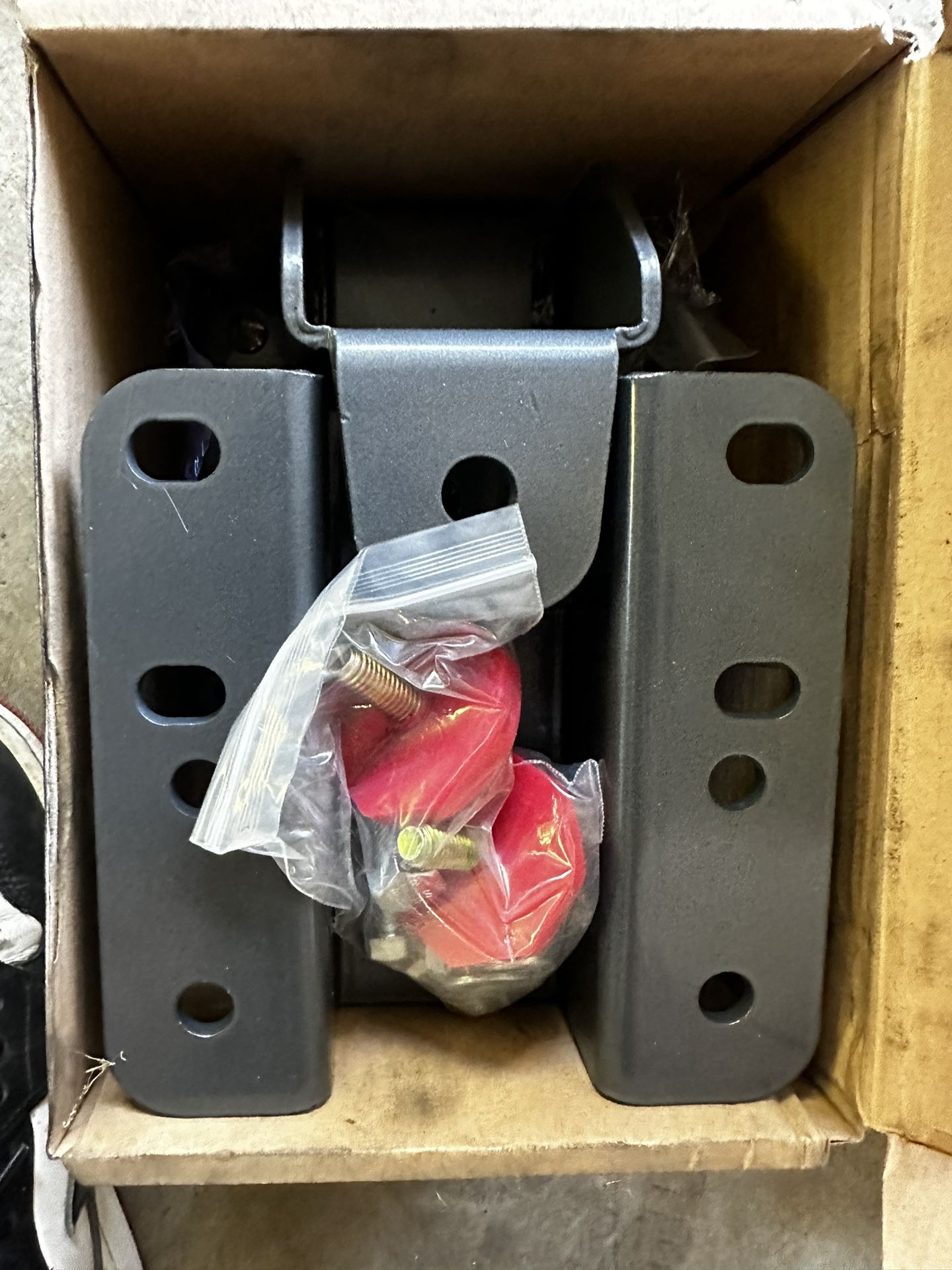 Maxtrac 99-18 Chevy/gmc Rear Lowering Kit