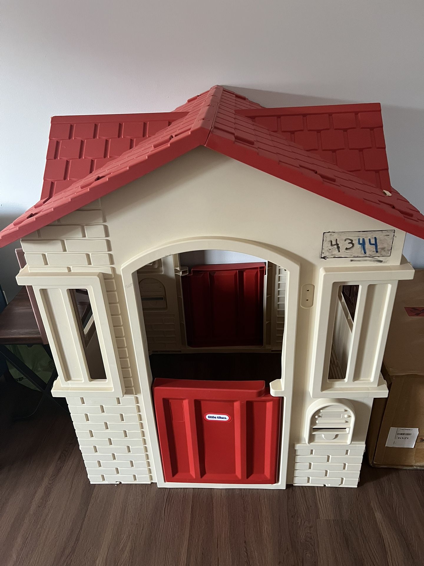 Little Tikes Cape Cottage Kids Play House- Used