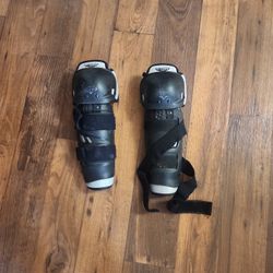 Titan Sports Knee Pads