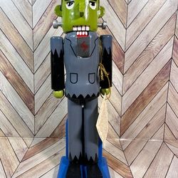 Nutcracker Frankenstein Statue 