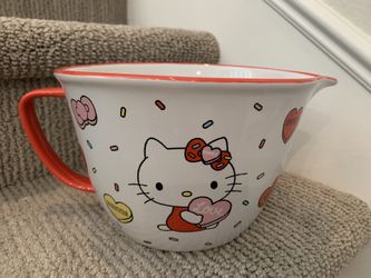 New Sanrio Hello Kitty Large Ceramic Valentine Heart Mixing Bowl