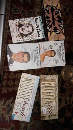 Eye shadow pallettes