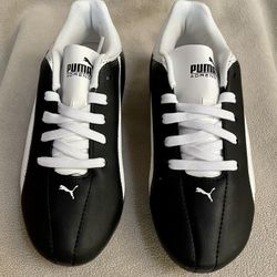 Puma Soccer/ Baseball Cleats - 4.5youth