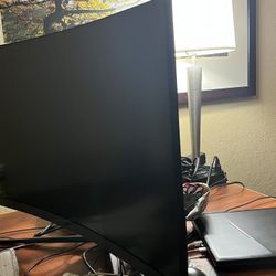 MSI 32 Inch curved monitor