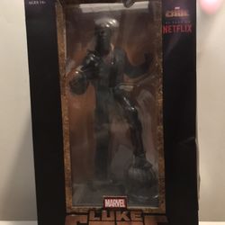 Marvel Luke Cage Statue 