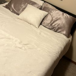 Queen size bed frame metal 