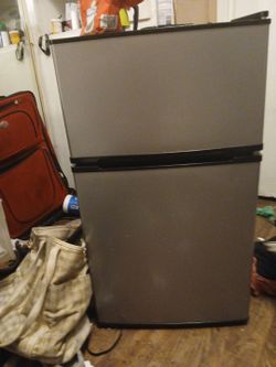 Small refrigerator