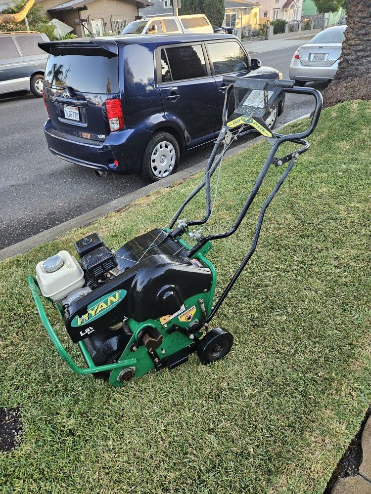 Lawn Earator Ryan