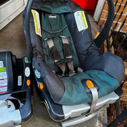 Chicco Infant To Toddler Car Seat +2 Extra Bases 
