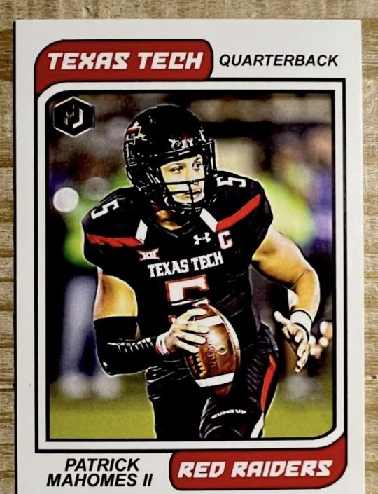 Patrick Mahomes - Texas Tech Quarterback-Red Raiders NCAA College.